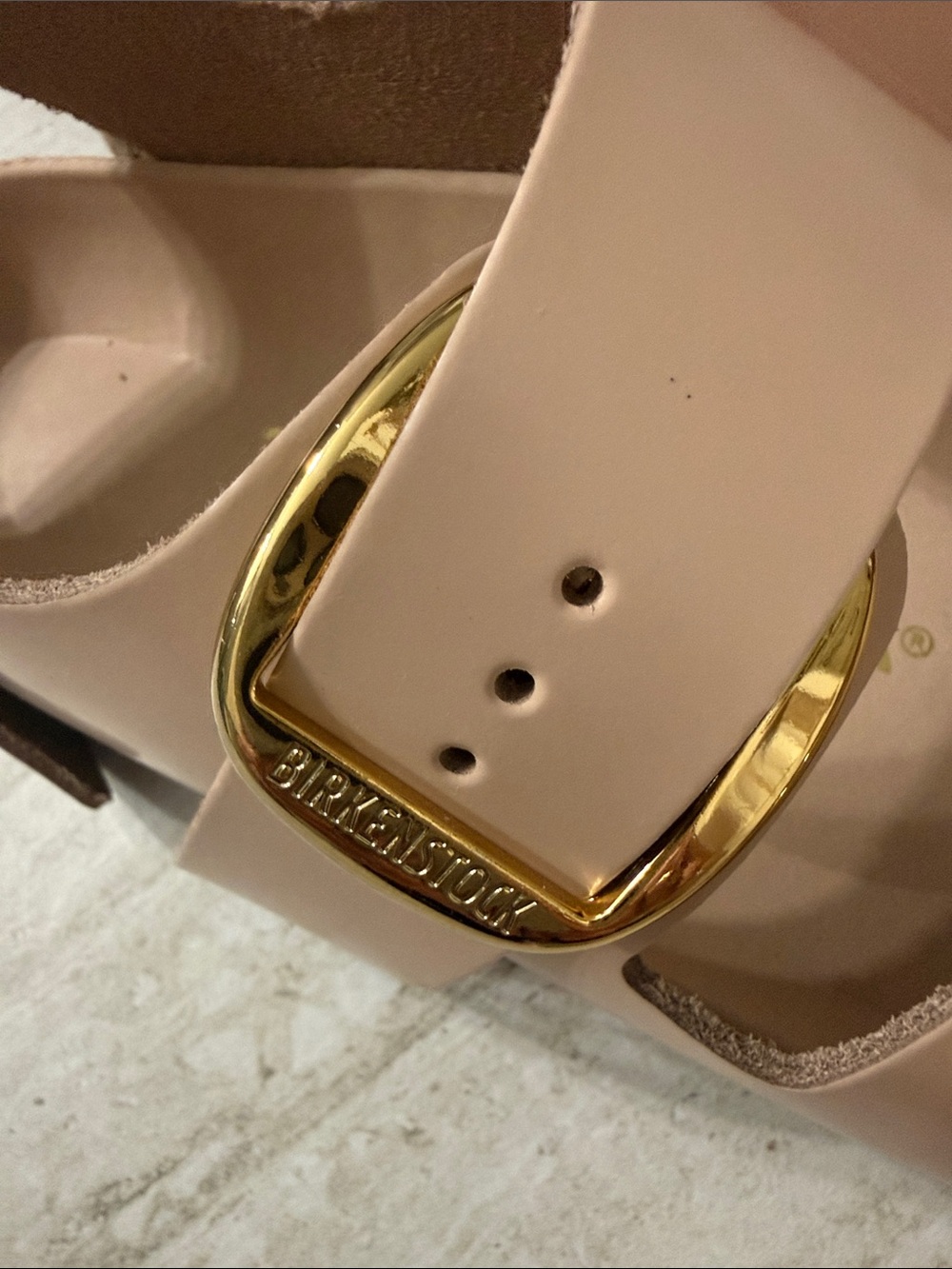 Birkenstock Women’s Beige Arizona Sandals with Gold Buckles..nwt..size 39 - Picture 2 of 7